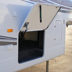 Std Hatchlift Kit - RV Doors 21" - 27" Tall
